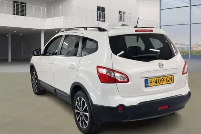 Nissan Qashqai (2013) thumbnail 4