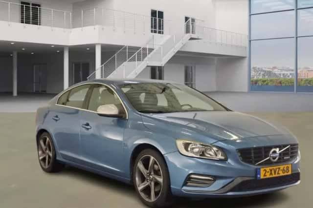 Volvo S60 (2014) thumbnail 2