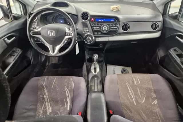 Honda Insight (2013) thumbnail 6