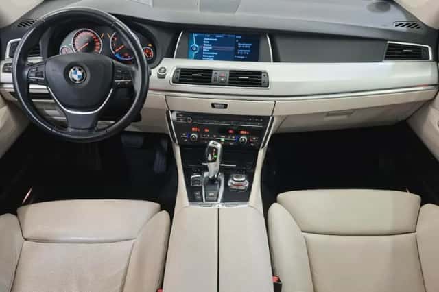 BMW 5-Serie (2011) thumbnail 6