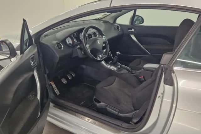 Peugeot 308 (2013) thumbnail 5