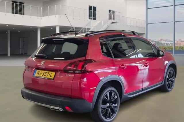 Peugeot 2008 (2017) thumbnail 3