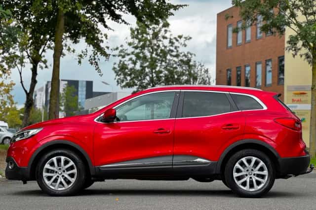 Renault Kadjar (2017) thumbnail 2