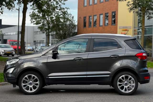 Ford EcoSport (2018) thumbnail 2