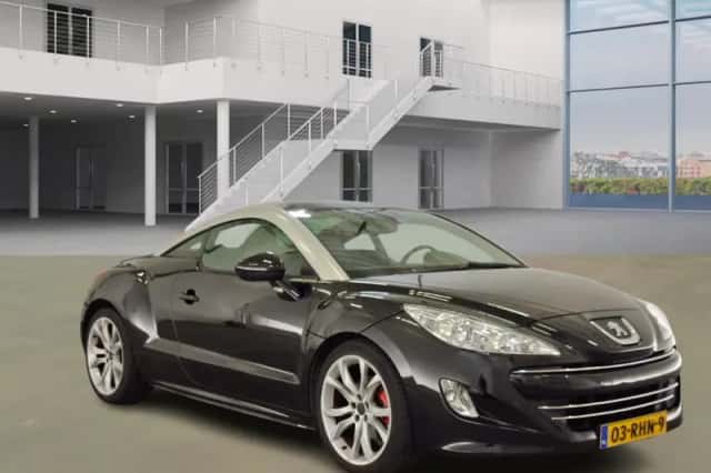Peugeot RCZ (2011) thumbnail 2