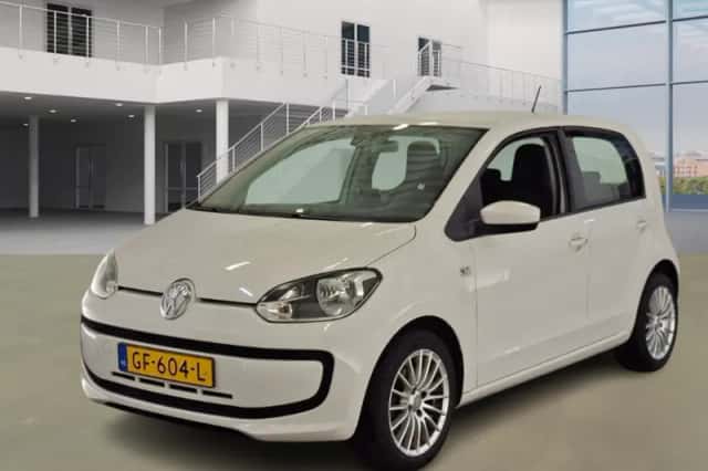 Volkswagen Up! (2015) thumbnail 1