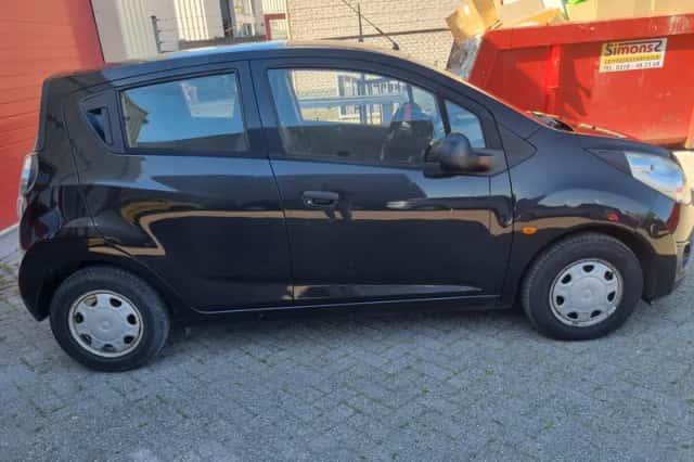 Chevrolet Spark (2011) thumbnail 4
