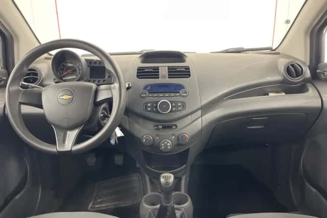 Chevrolet Spark (2011) thumbnail 6