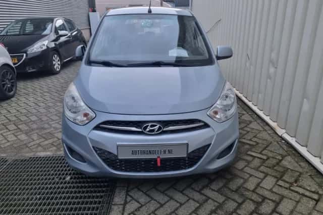 Hyundai i10 (2011) thumbnail 1