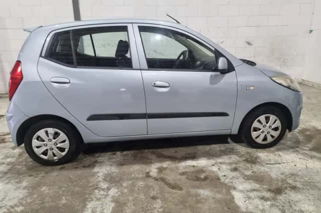 Hyundai i10 (2011) thumbnail 2