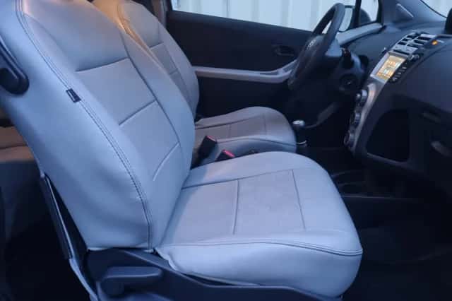 Toyota Yaris (0) thumbnail 4
