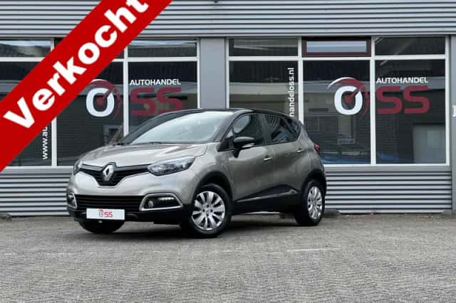 Renault Captur (2016) thumbnail 1