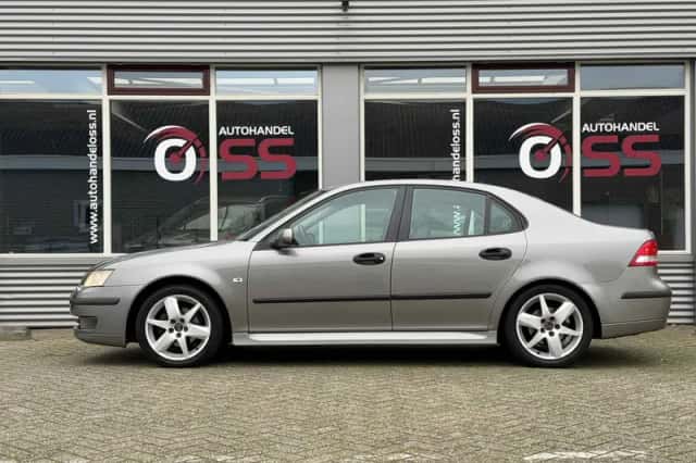 Saab 9-3 (2005) thumbnail 5