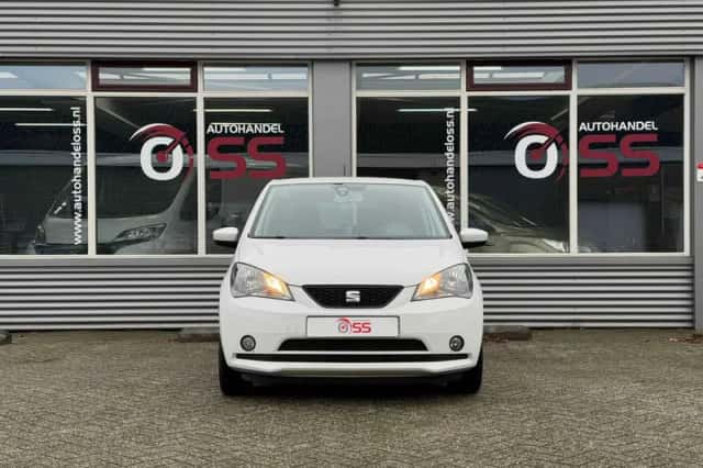 SEAT Mii (2016) thumbnail 2