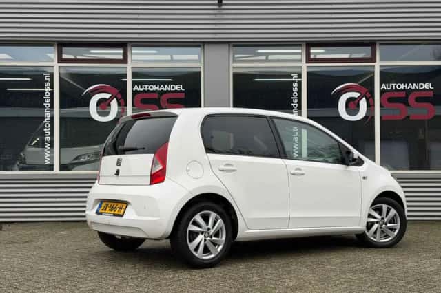 SEAT Mii (2016) thumbnail 4