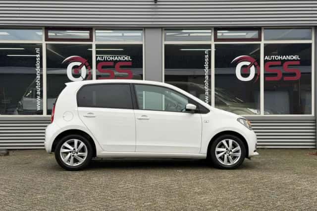 SEAT Mii (2016) thumbnail 5