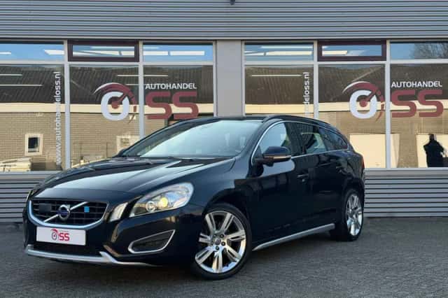 Volvo V60 (2010) thumbnail 1