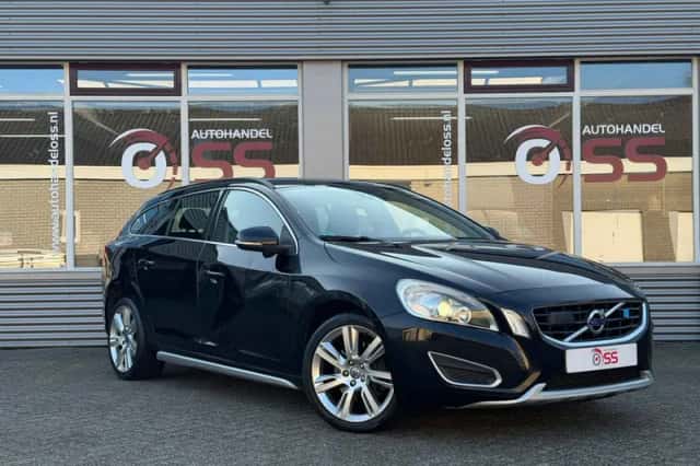 Volvo V60 (2010) thumbnail 3