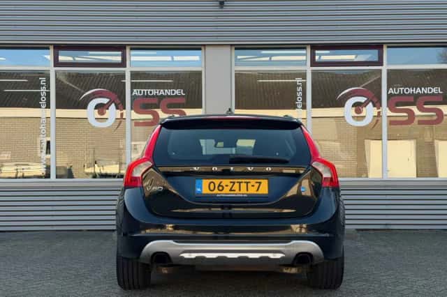 Volvo V60 (2010) thumbnail 6