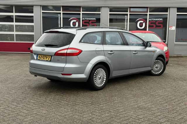 Ford Mondeo (2008) thumbnail 4