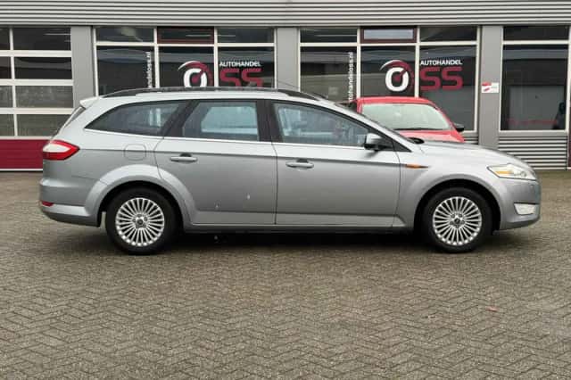 Ford Mondeo (2008) thumbnail 5