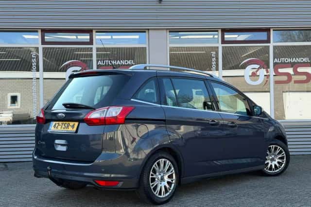 Ford Grand C-Max (2012) thumbnail 4