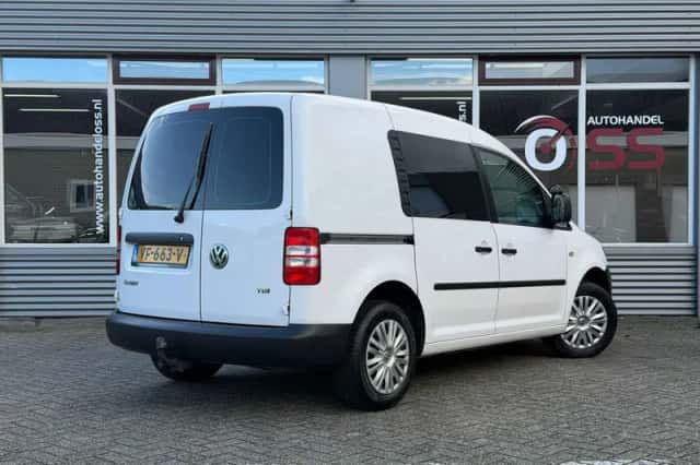 Volkswagen Caddy (2013) thumbnail 4