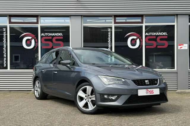 SEAT Leon (2014) thumbnail 3