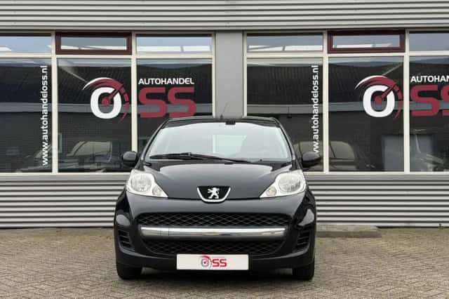 Peugeot 107 (2011) thumbnail 2