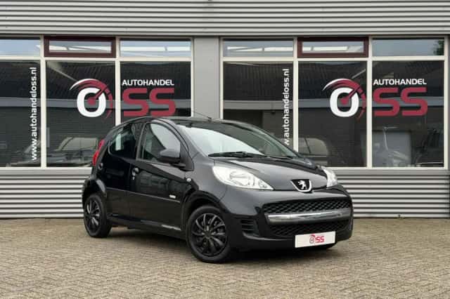 Peugeot 107 (2011) thumbnail 3