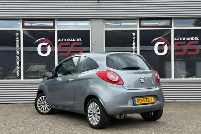 Ford Ka (2013) thumbnail 4