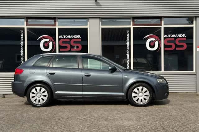 Audi A3 (2007) thumbnail 5