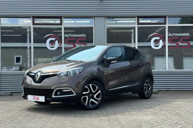 Renault Captur (2015) thumbnail 1