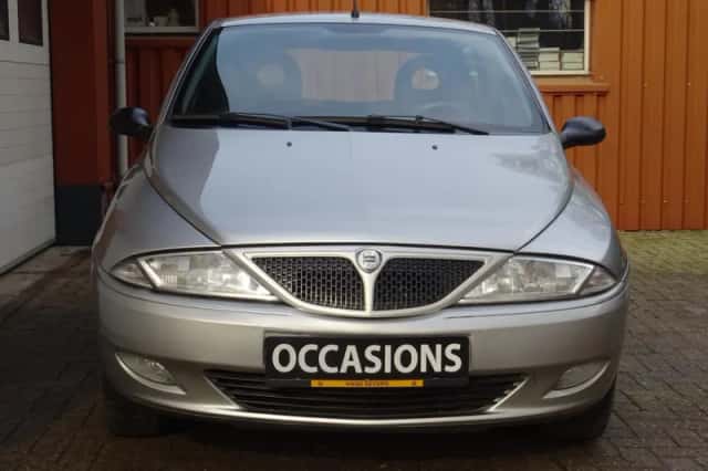 Lancia Ypsilon (2000) thumbnail 2
