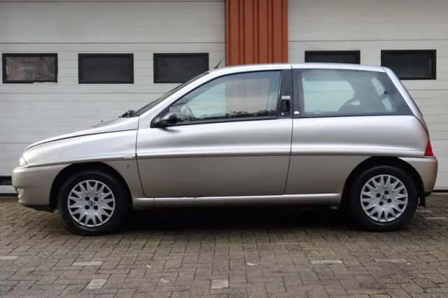 Lancia Ypsilon (2000) thumbnail 4