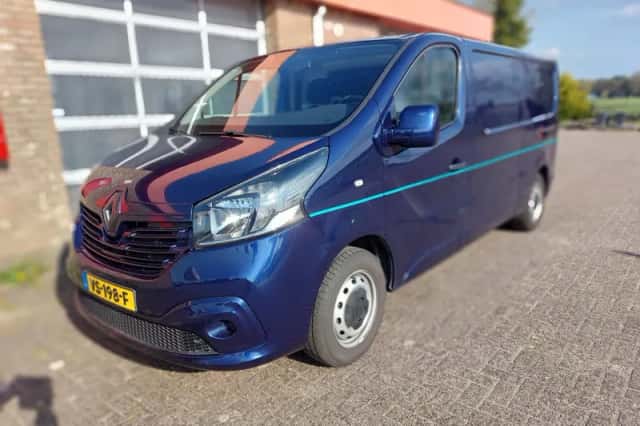 Opel Vivaro (2015) thumbnail 1