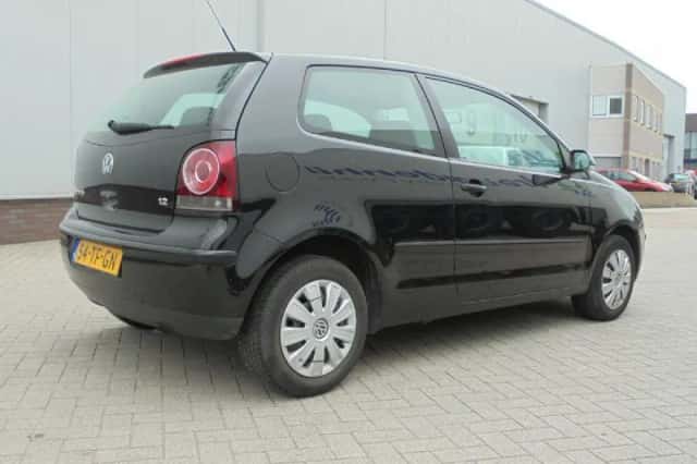 Volkswagen Polo (2006) thumbnail 3