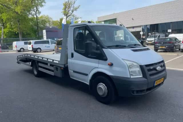 Ford Transit (2008) thumbnail 2