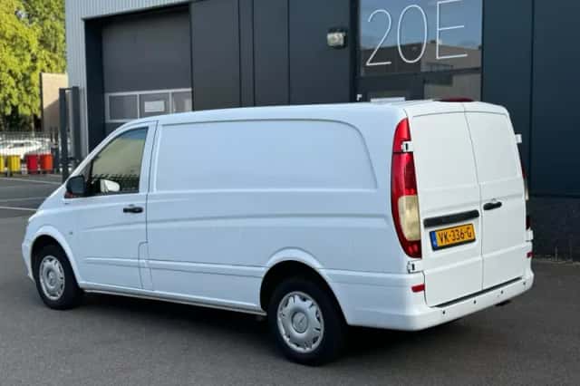 Mercedes-Benz Vito (2014) thumbnail 4