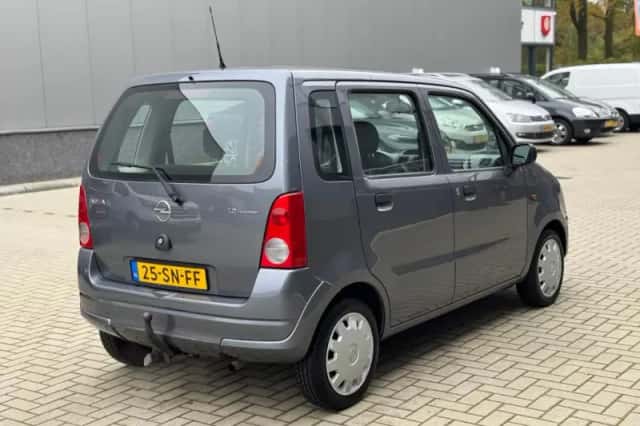 Opel Agila (2006) thumbnail 3