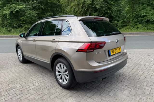 Volkswagen Tiguan (2018) thumbnail 4