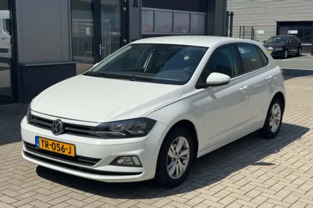 Volkswagen Polo (2018) thumbnail 1