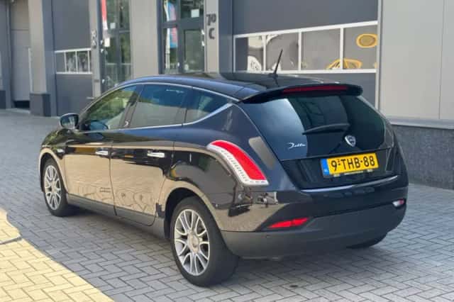 Lancia Delta (2014) thumbnail 4