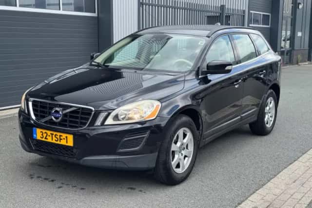 Volvo XC60 (2011) thumbnail 1