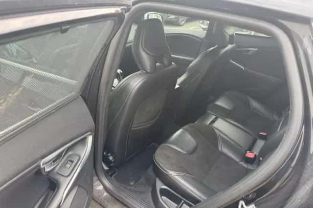 Volvo V40 (2015) thumbnail 5
