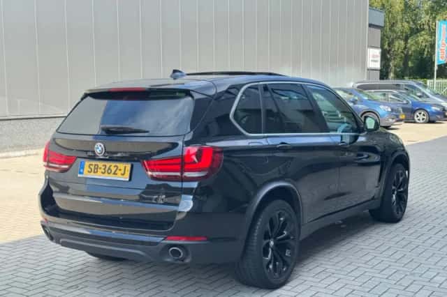 BMW X5 (2014) thumbnail 3