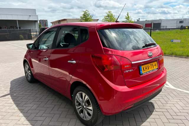 Kia VENGA (2018) thumbnail 2