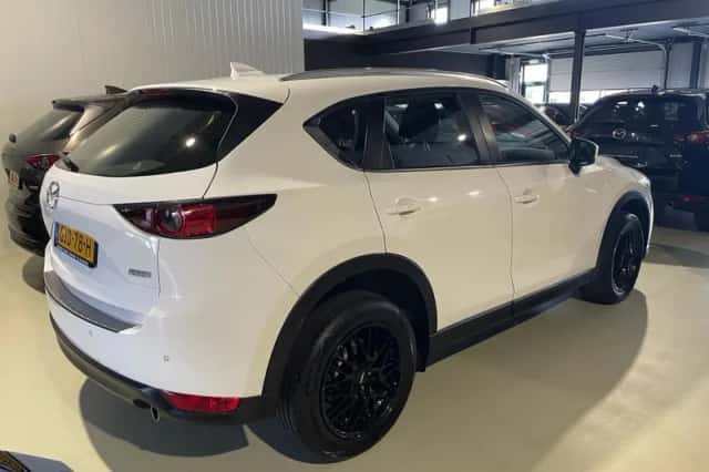 Mazda CX-5 (2017) thumbnail 4