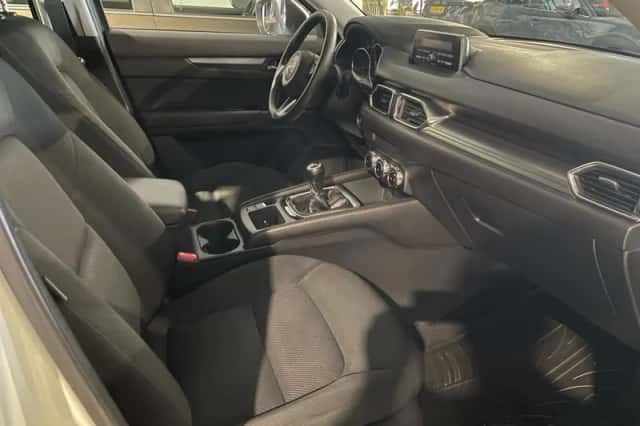 Mazda CX-5 (2017) thumbnail 6