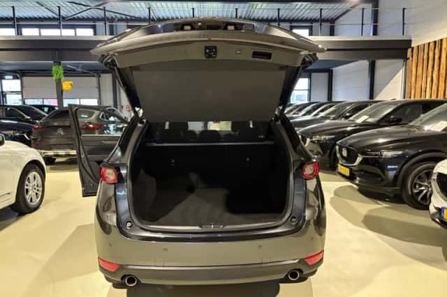 Mazda CX-5 (2020) thumbnail 5